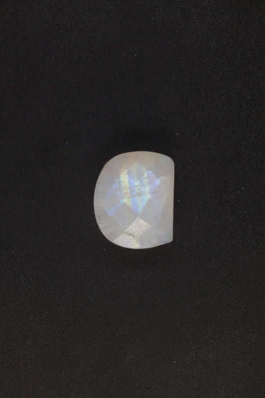 Rainbow Moonstone 15x13mm