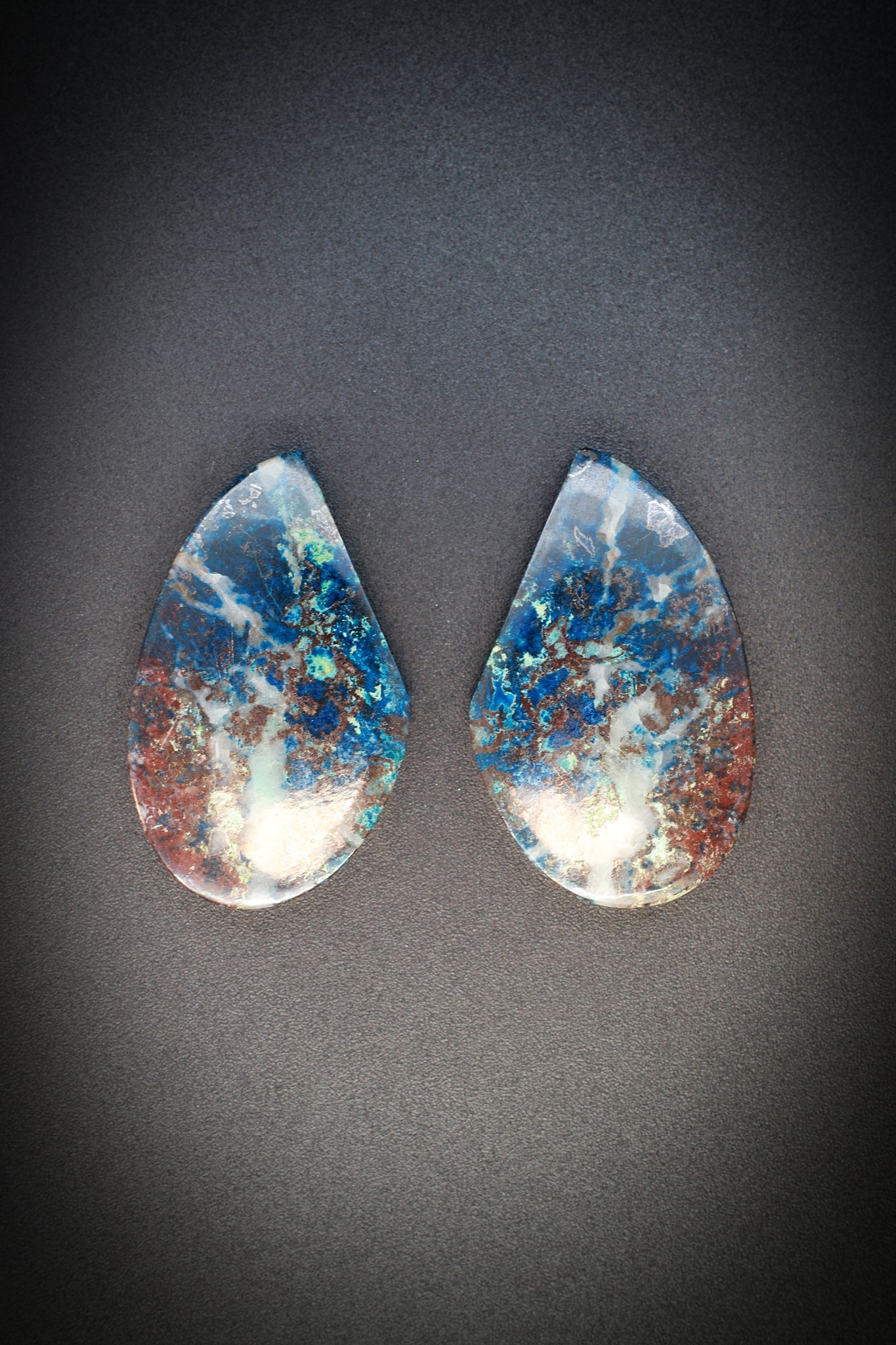 Azurite with Coppar Pair